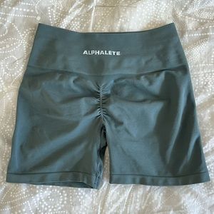 Alphalete Amplify Short 3.5” Charcoal